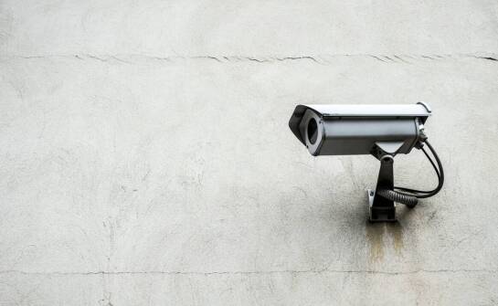 Monitoring wizyjny – kluczowe funkcje i zastosowania w ochronie obiektów