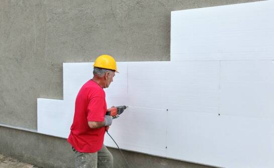 Montaż paneli na ścianie krok po kroku – proste sposoby instalacji