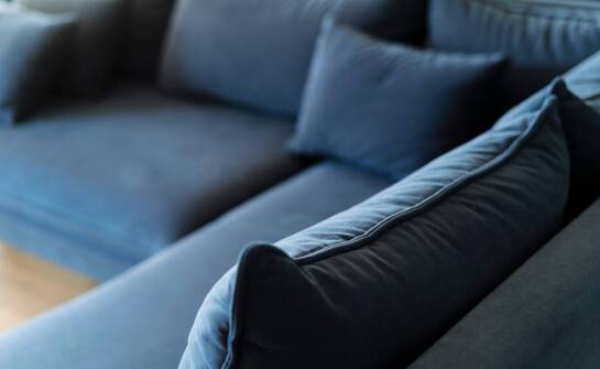 Kanapy prosto od producenta – czym wyróżniają się na tle innych mebli?