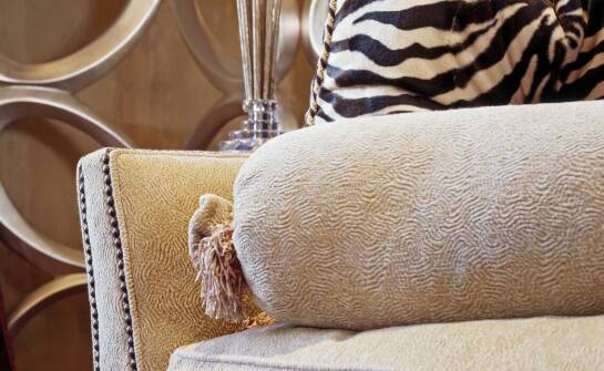 Meble tapicerowane – inspiracje i pomysły na aranżację modnych wnętrz