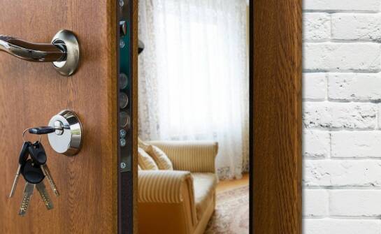 Rodzaje drzwi do mieszkania i domu – wszystko, co warto wiedzieć przed zakupem