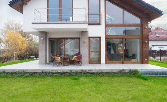 Zrównoważone rozwiązania w projektowaniu domów przyjaznych środowisku