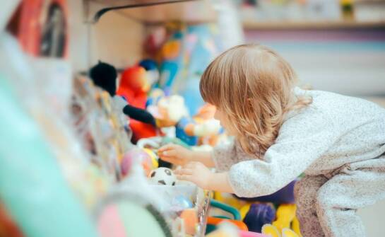 Czym różni się przedszkole niepubliczne od publicznego i jakie daje możliwości