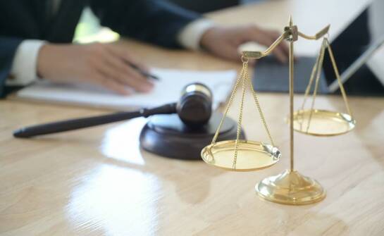 Najważniejsze aspekty korzystania z doradztwa prawnego w prowadzeniu firmy