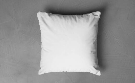 Poduszka z nadrukiem – pomysły, inspiracje i zastosowania w codziennym życiu