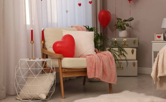 Najmodniejsze wzory poduszek na Walentynki – inspiracje i trendy sezonu