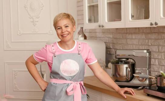 Fartuch jako funkcjonalny i stylowy prezent – pomysły i zastosowania