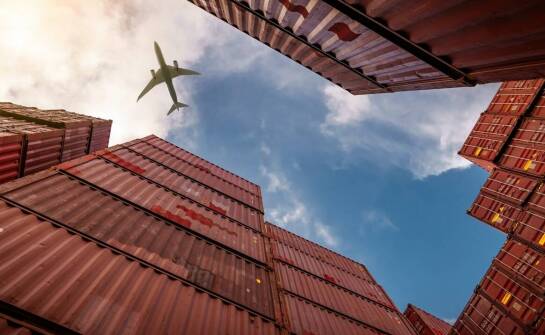 Międzynarodowy transport gabarytowy – jak wygląda organizacja i możliwości