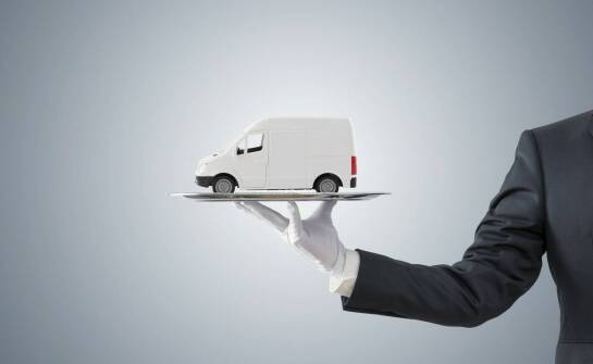 Jak działa pomoc autolawety dostępnej przez całą dobę? Najważniejsze fakty