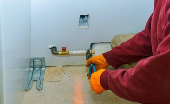 Ogrzewanie podłogowe i ścienne – zalety, działanie, najważniejsze fakty