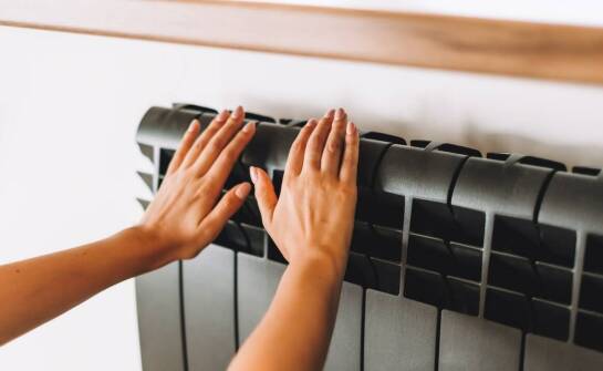 Ogrzewanie podłogowe i ścienne – funkcjonowanie, wybór systemu, porównanie