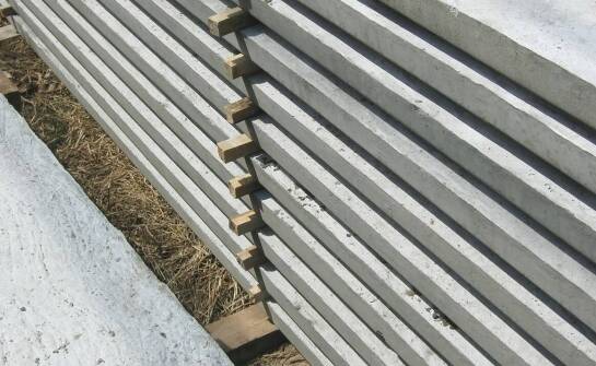 Nowoczesne rozwiązania w budowie ogrodzeń z betonu – inspiracje i porady