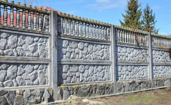 Jak powstaje ogrodzenie z betonu? Etapy realizacji i istotne aspekty