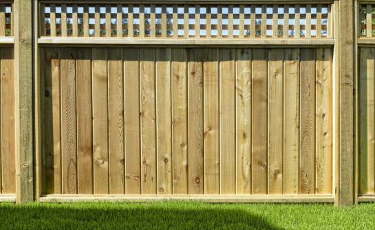 Jak działają panele ogrodzeniowe? Budowa, materiały i praktyczne porady