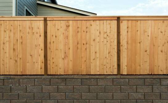 Jak wybrać idealne ogrodzenie panelowe do ogrodu lub posesji? Praktyczne wskazówki