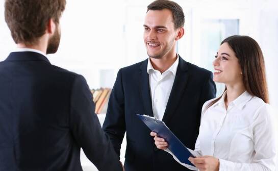 Pośrednictwo pracy w biznesie – jak wspiera efektywność rekrutacji