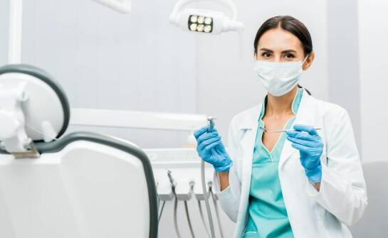 Jakie zadania wykonuje higienistka stomatologiczna i kiedy warto z niej skorzystać