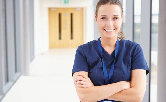 Opiekun medyczny – zakres obowiązków, wymagania i perspektywy zawodowe