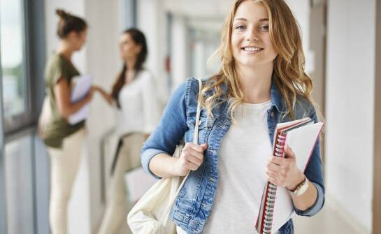 Szkoła policealna – jak zdobyć praktyczne umiejętności i nowy zawód
