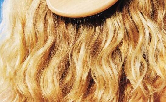 Kolagen do włosów – sposób na mocniejsze i bardziej lśniące pasma