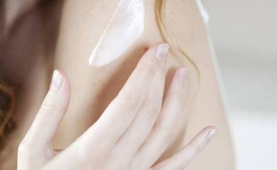 Kolagen naturalny na rozstępy – co warto wiedzieć o skuteczności działania