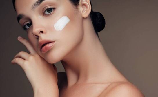 Kolagenowe formuły do pielęgnacji ciała – naturalne wsparcie skóry każdego dnia