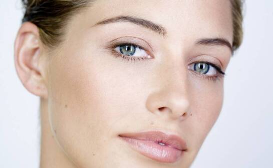 Jak wybrać skuteczny krem kolagenowy przeciw oznakom starzenia skóry?