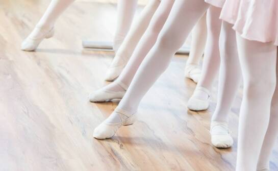 Szkoła baletowa – jak wygląda codzienność i na czym polega nauka tańca
