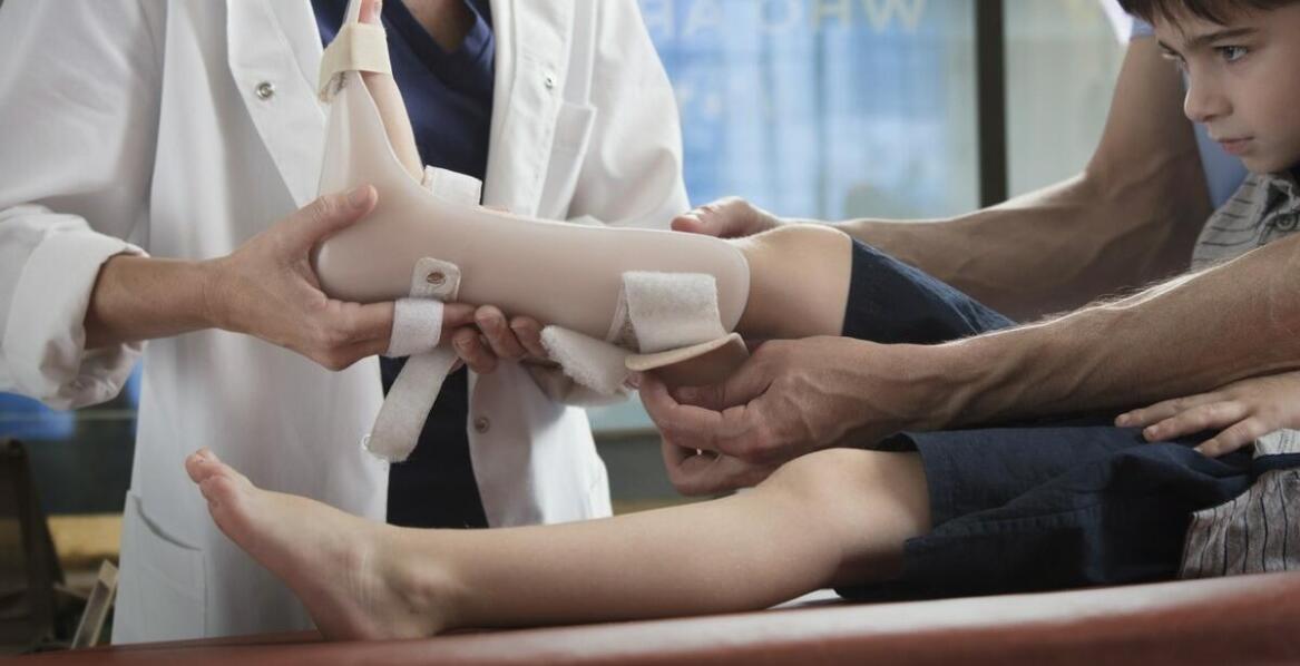 Co warto wiedzieć o zdrowiu stóp – kluczowe informacje o pielęgnacji i zabiegach