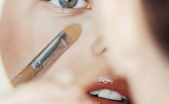 Makijaż permanentny – jak wygląda zabieg, efekty i na co zwrócić uwagę
