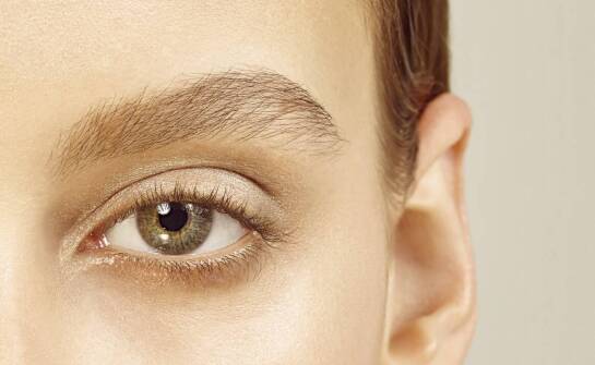 Laminacja brwi – efekty, korzyści i najważniejsze informacje o zabiegu