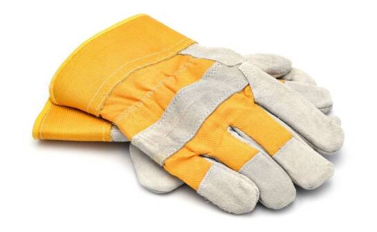 Rękawice robocze – rodzaje, zastosowania i kluczowe właściwości