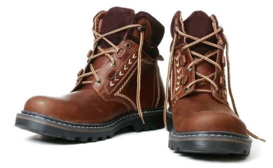 Trzewiki męskie robocze – kluczowe kryteria wyboru i popularne modele