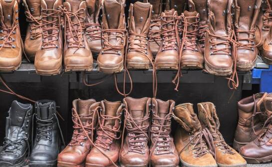 Jakie cechy powinny mieć lekkie buty robocze zapewniające komfort latem?