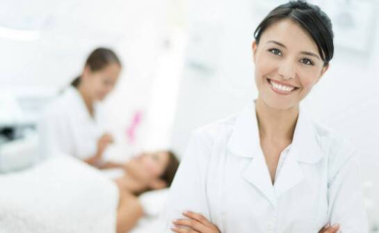 Zaburzenia snu – jak je rozpoznać i kiedy warto skorzystać z pomocy specjalisty