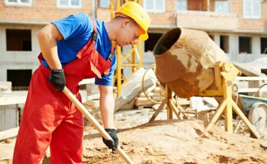 Zakres usług budowlanych – jakie prace obejmuje kompleksowa obsługa?