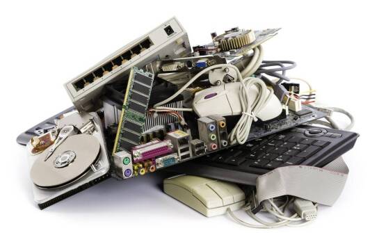 Sprawdzona naprawa komputerów — jak rozpoznać i wybrać dobre usługi