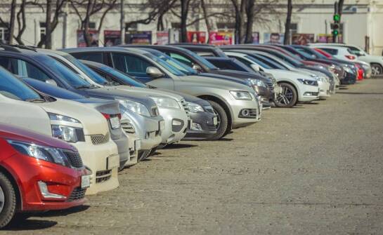 Jak bezpiecznie sprzedać samochód? Najważniejsze informacje o skupie aut