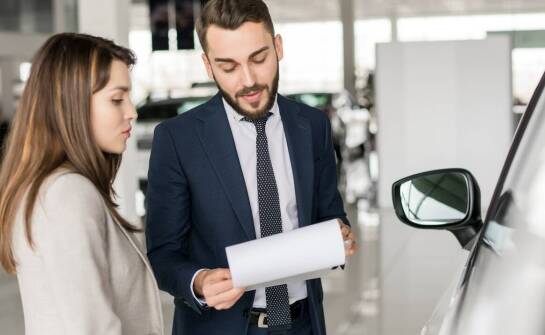 Szybka sprzedaż samochodu — jak działa skup aut i na co zwrócić uwagę