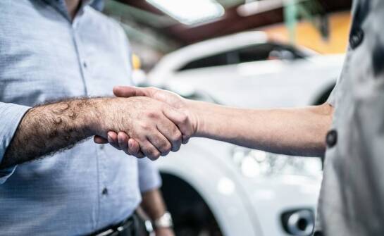 Co trzeba wiedzieć przed sprzedażą samochodu do skupu – kluczowe informacje