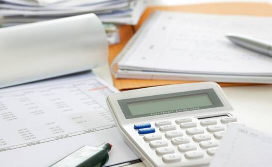 Pełna księgowość – na czym polega i jakie korzyści przynosi firmom?