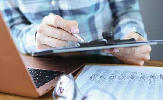 Najważniejsze obowiązki związane z prowadzeniem pełnej księgowości w firmie