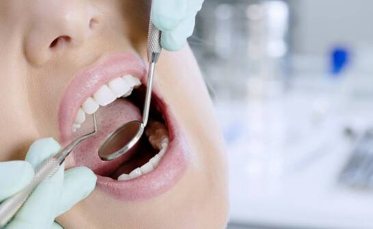 Najważniejsze zabiegi chirurgii stomatologicznej – wskazania i przebieg