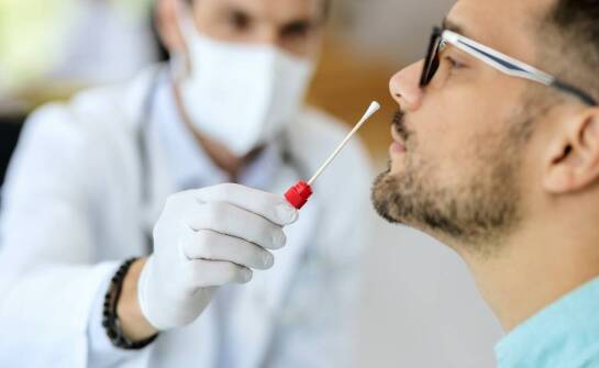 Jakie objawy mogą wskazywać na konieczność konsultacji laryngologicznej?