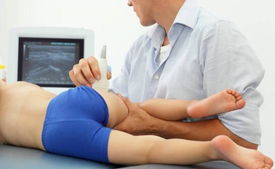 USG kolana – kiedy warto wykonać badanie i jakie dolegliwości wykrywa