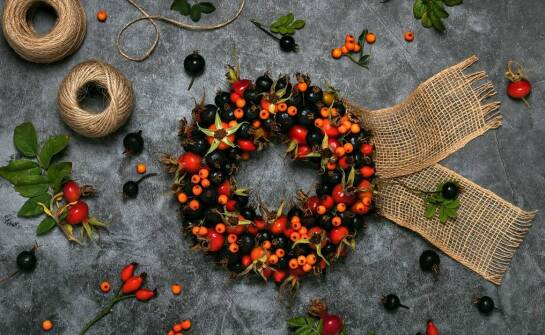 Symbolika i znaczenie wieńców pogrzebowych – tradycje i zwyczaje