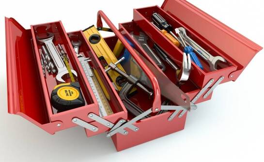 Jak wybrać kontener na narzędzia dopasowany do indywidualnych potrzeb