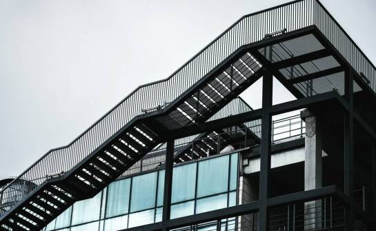 Nowoczesne koncepcje projektowania budynków przemysłowych – przegląd rozwiązań