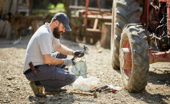 Najpopularniejsze części do maszyn rolniczych – funkcje oraz zastosowania