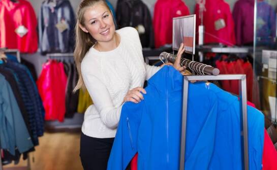 Odzież BHP – jak wybrać odpowiednie ubrania ochronne w sklepie internetowym